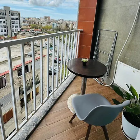 Apartamente Tirana アパート *