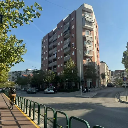 Apartamente Tirana Apartman *